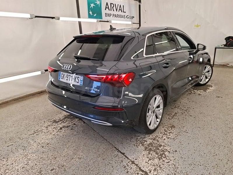Usado Audi A3 S-Line 204 CV (150 kW) 2023 Gris / plata Berlina