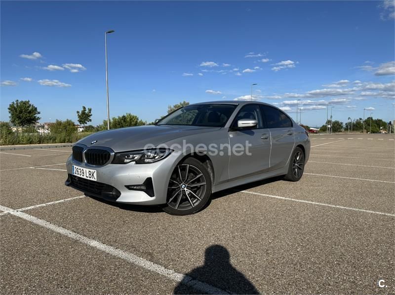 Gris / plata Usado 2019 BMW 320 Sport Line Berlina | 26.000 € (Un poco caro) - Imagen 1/4