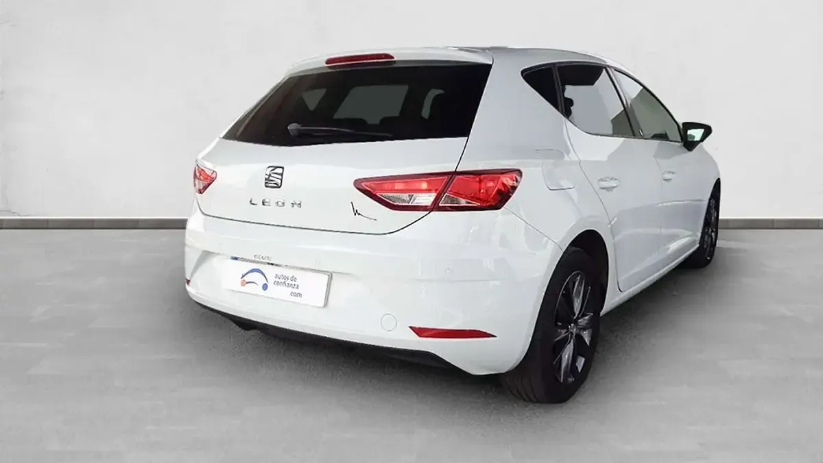 Usado Seat Leon Style 131 CV (96 kW) 2020 Berlina
