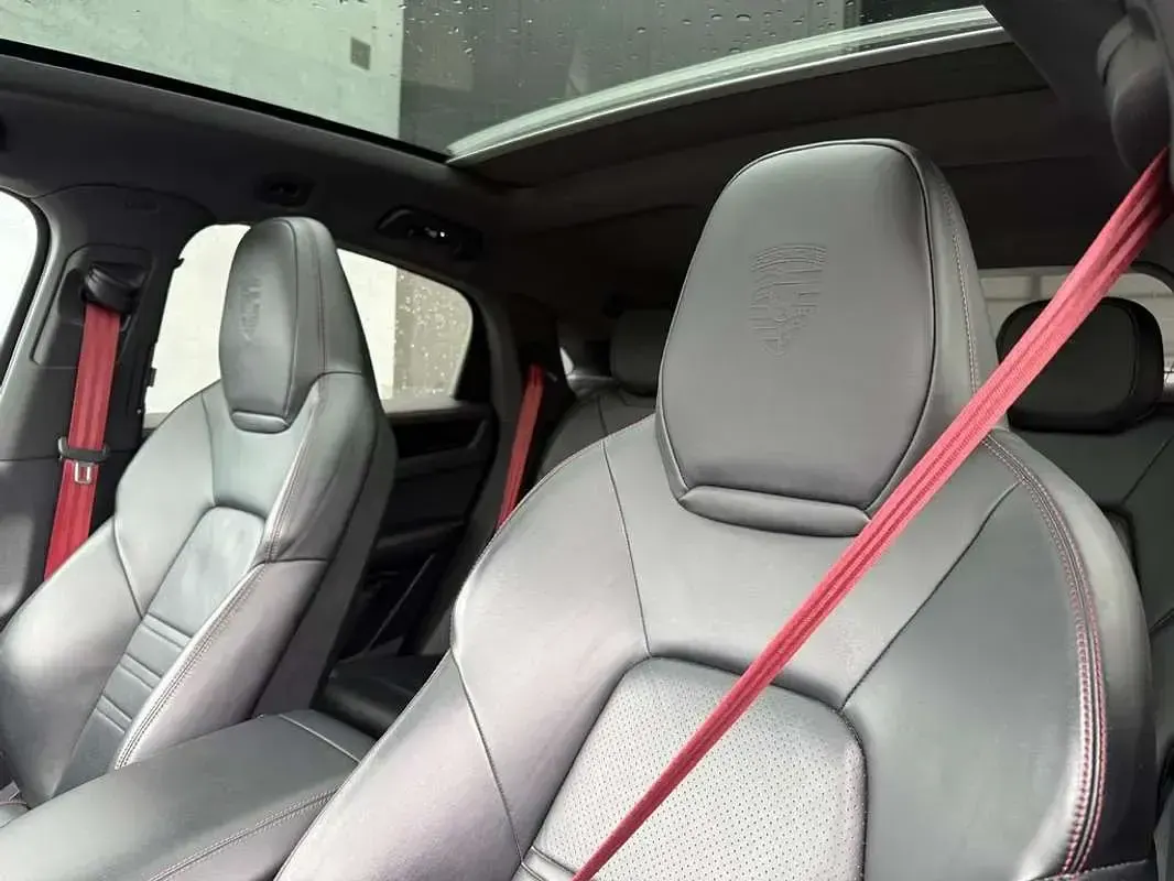 Usado Porsche Cayenne 461 CV (339 kW) 2020 Gris SUV