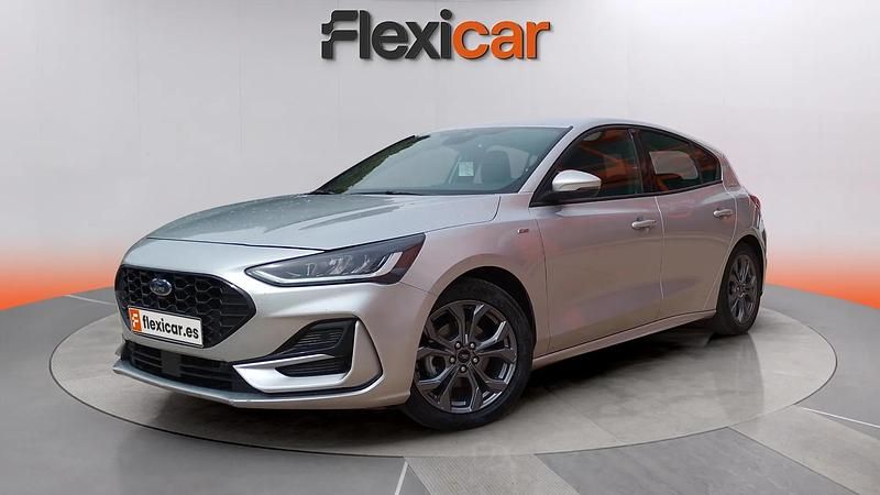 Usado Ford Focus ST-Line 125 CV (91 kW) 2023 Gris Berlina
