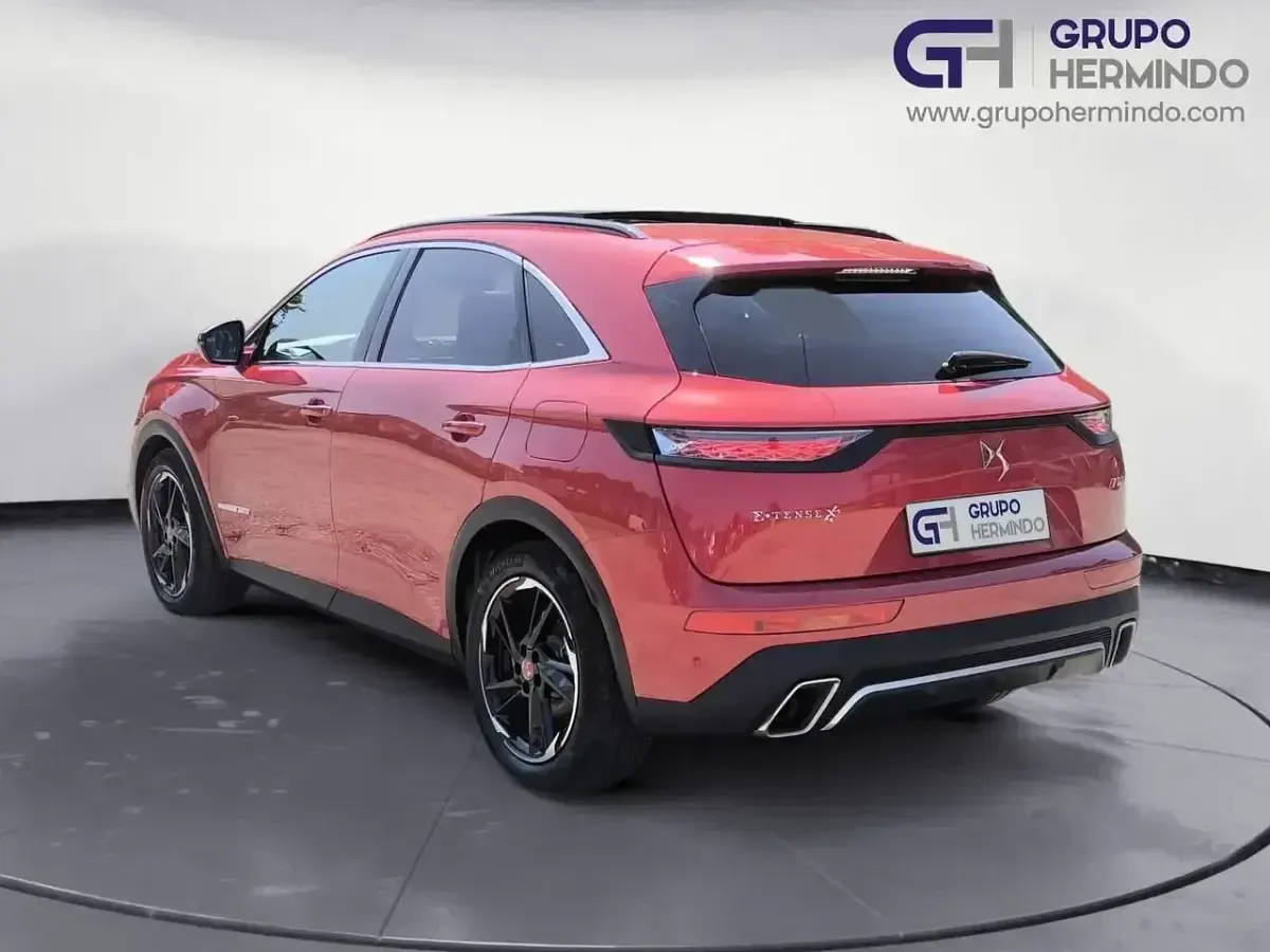 Usado DS Automobiles DS7 Crossback Performance 300 CV (220 kW) 2020 Rojo SUV