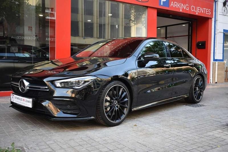 Negro Usado 2020 Mercedes CLA35 AMG AMG Coupe | 49.990 € (Caro) - Imagen 1/4