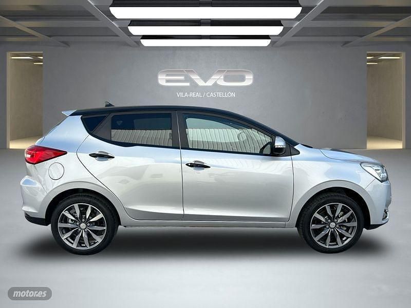 Nuevo EVO Evo 3 113 CV (83 kW) 2025 Gris SUV