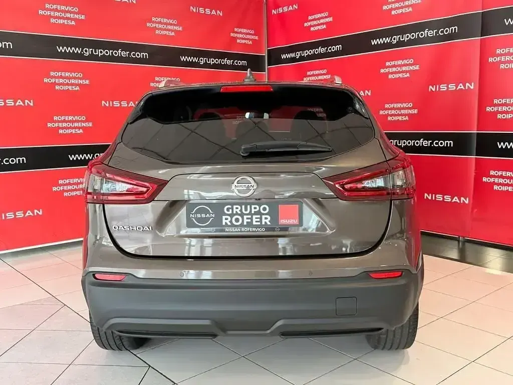Usado Nissan Qashqai N-Connecta 140 CV (102 kW) 2020 Bronce metalizado SUV