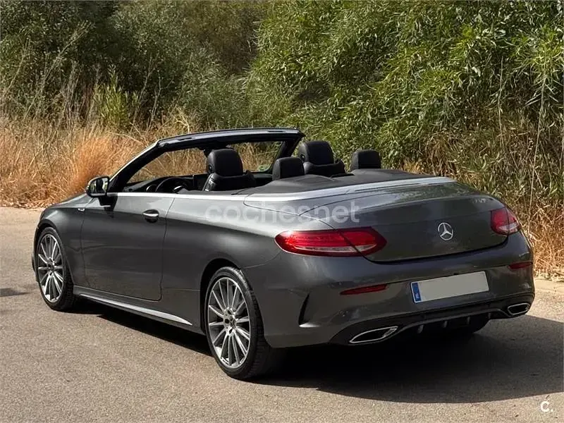 Usado Mercedes C220 170 CV (125 kW) 2018 Gris / plata Descapotable