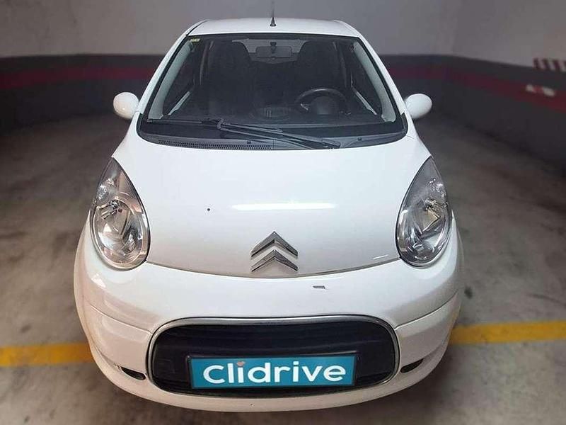 Usado Citroën C1 Attraction 68 CV (50 kW) 2011 Blanco Utilitario