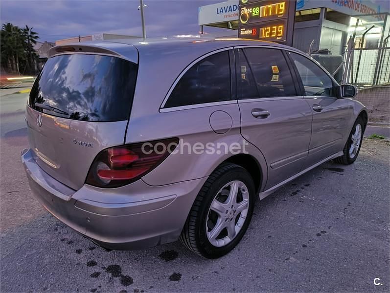 Usado Mercedes R320 224 CV (164 kW) 2007 Beige Monovolumen