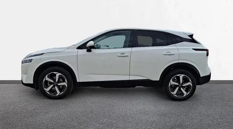 Usado Nissan Qashqai N-Connecta 140 CV (102 kW) 2024 Sapporo white (sólido) SUV
