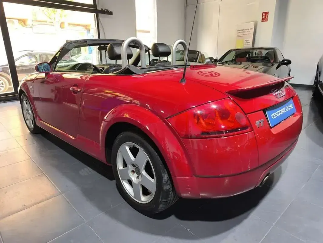 Usado Audi TT 179 CV (131 kW) 2002 Rojo Coupe