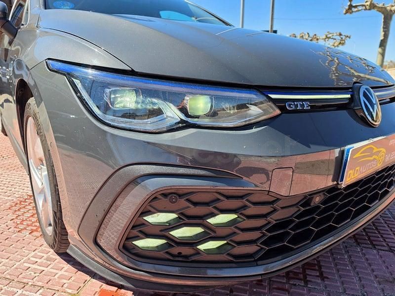 Usado VW Golf VIII GTE 245 CV (180 kW) 2023 Gris / plata Berlina