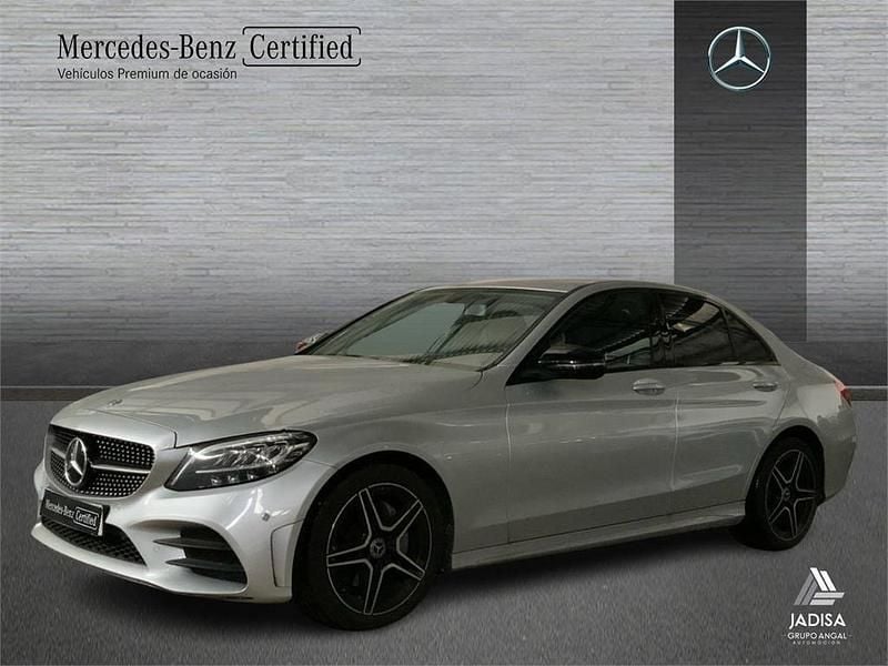 Usado Mercedes C200 Avantgarde 160 CV (117 kW) 2020 Gris / plata Berlina