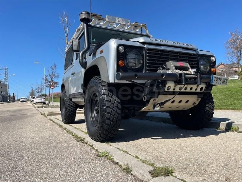 Usado Land Rover Defender 122 CV (89 kW) 2012 Gris / plata SUV