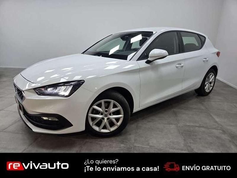 Usado Seat Leon Reference 90 CV (66 kW) 2022 Blanco Utilitario