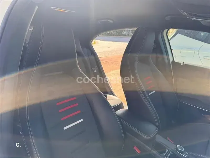 Usado Mercedes A200 136 CV (100 kW) 2017 Blanco Utilitario