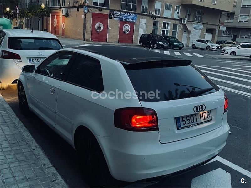 Usado Audi A3 Attraction 140 CV (102 kW) 2011 Blanco Utilitario