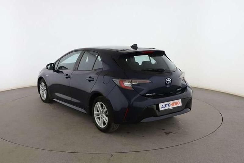 Usado Toyota Corolla Active 122 CV (89 kW) 2021 Azul Berlina