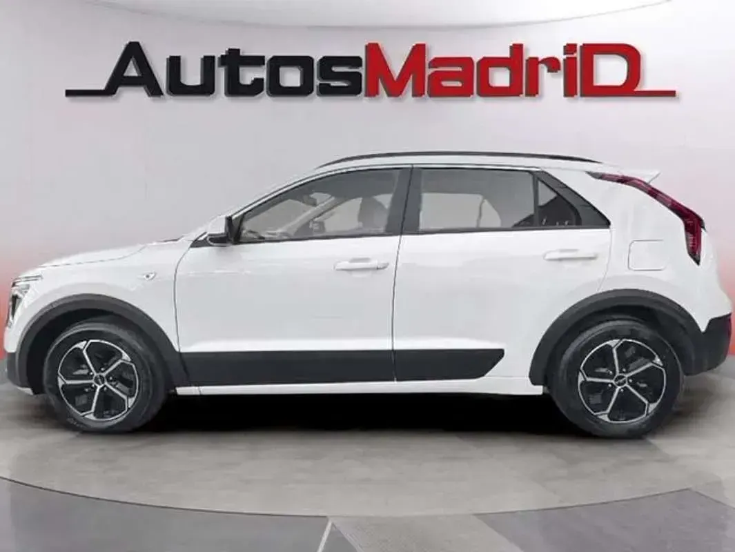 Usado Kia Niro 143 CV (105 kW) 2023 Blanco SUV