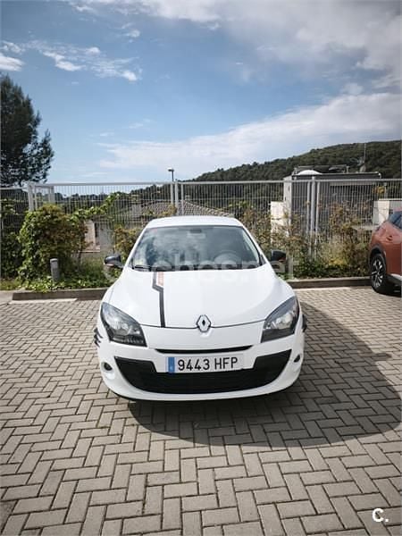 Usado Renault Mégane 110 CV (80 kW) 2011 Blanco Berlina