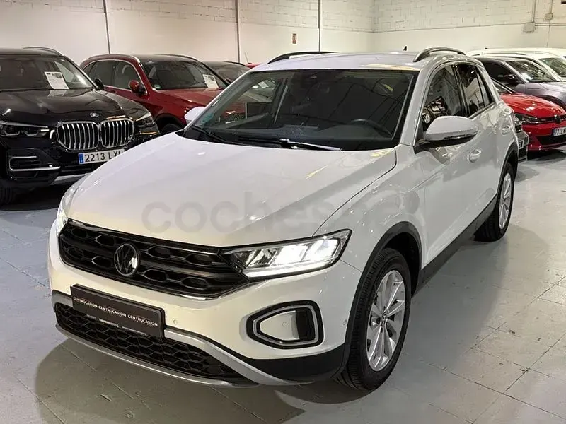 Usado VW T-Roc Life 150 CV (110 kW) 2025 Blanco SUV