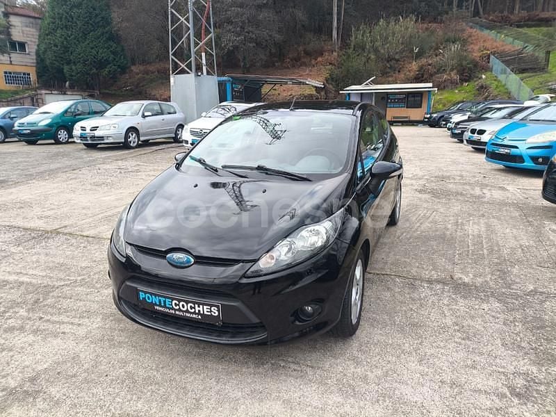 Negro Usado 2008 Ford Fiesta Trend Berlina | 5500 € (Precio justo) - Imagen 1/4