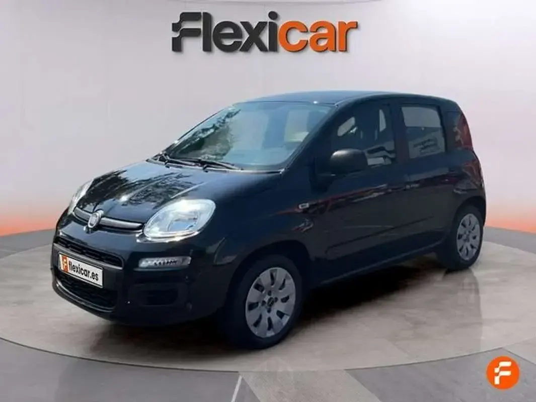 Usado Fiat Panda Easy 69 CV (50 kW) 2016 Negro Utilitario