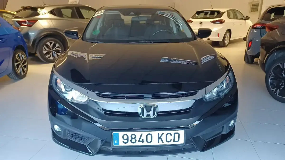 Usado Honda Civic Executive 182 CV (133 kW) 2017 Otro Berlina
