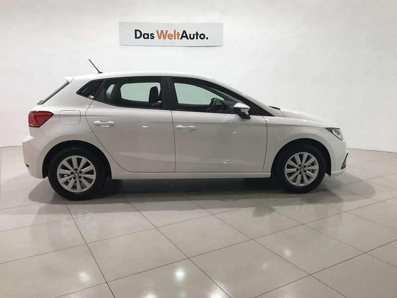 Usado Seat Ibiza Style Plus 90 CV (66 kW) 2020 Blanco Utilitario