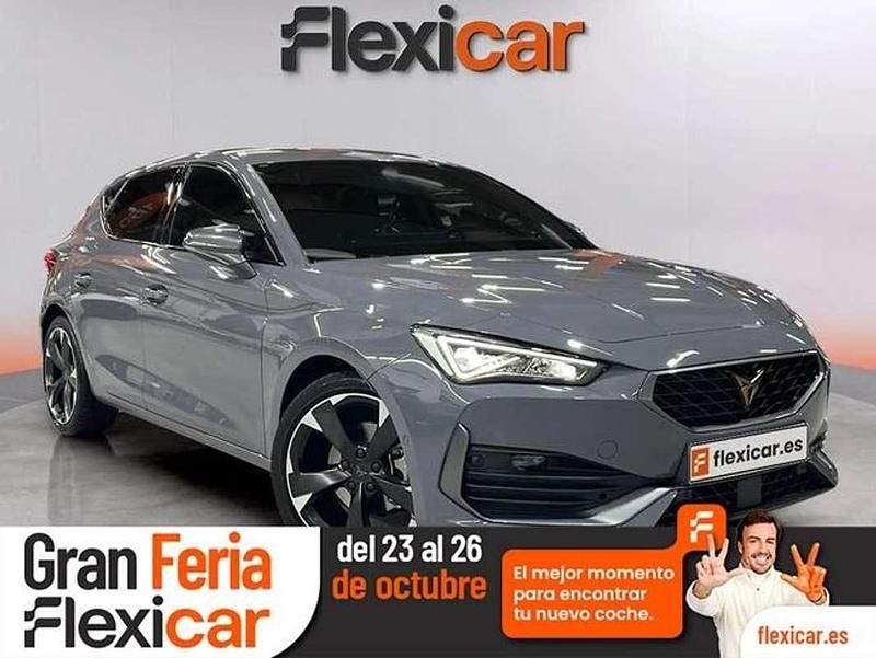 Gris Usado 2024 Cupra Leon Berlina | 24.290 € (Buen precio) - Imagen 1/4