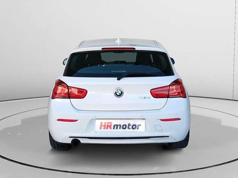 Usado BMW 118 Sport Line 143 CV (105 kW) 2016 Blanco Utilitario