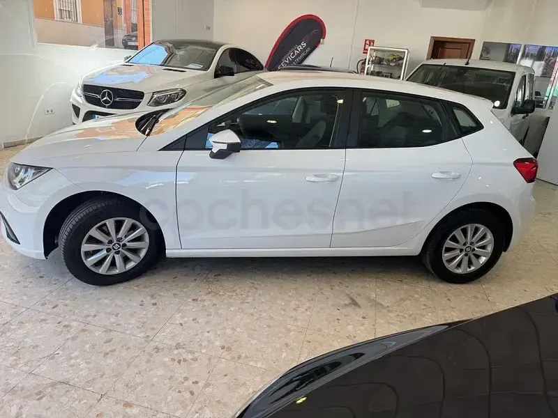 Usado Seat Ibiza Style 95 CV (69 kW) 2019 Blanco Utilitario