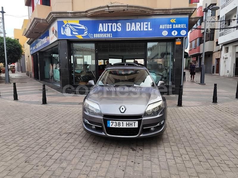 Beige Usado 2012 Renault Laguna III Bose Edition Berlina | 4995 € (Precio justo) - Imagen 1/4