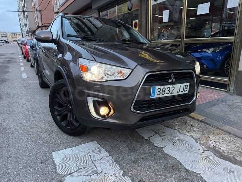Usado Mitsubishi ASX Motion 117 CV (86 kW) 2016 Marrón SUV