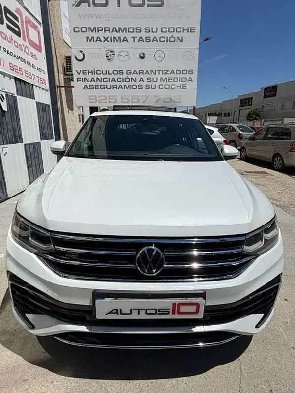 Usado VW Tiguan R-line 150 CV (110 kW) 2021 Blanco SUV