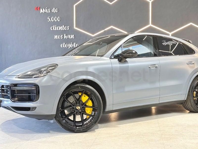 Usado Porsche Cayenne Turbo 550 CV (404 kW) 2019 Gris / plata SUV