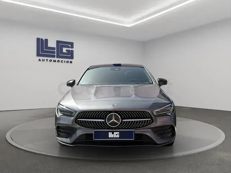 Usado Mercedes CLA250e Shooting Brake 218 CV (160 kW) 2022 Gris / plata Familiar