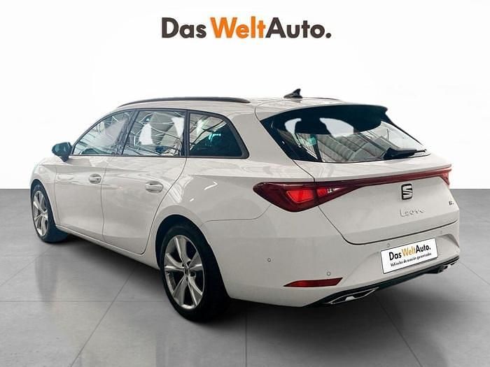 Blanco Usado 2024 Seat Leon ST FR Familiar | 24.990 € (Precio justo) - Imagen 1/4