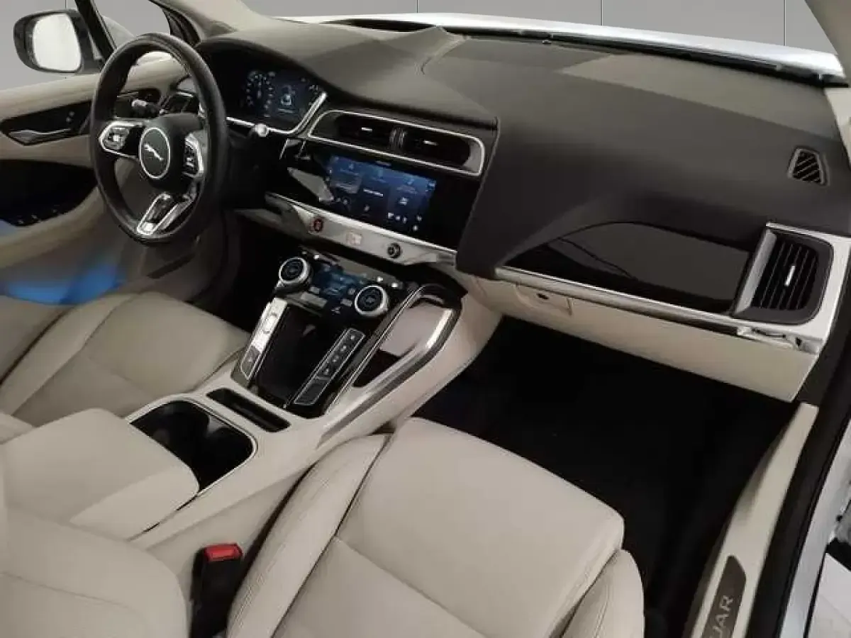 Usado Jaguar I-Pace 294 kW (400 CV) 2022 Yulong white SUV