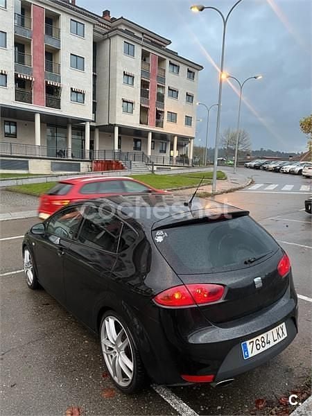 Usado Seat Leon CUPRA 265 CV (194 kW) 2011 Negro Berlina