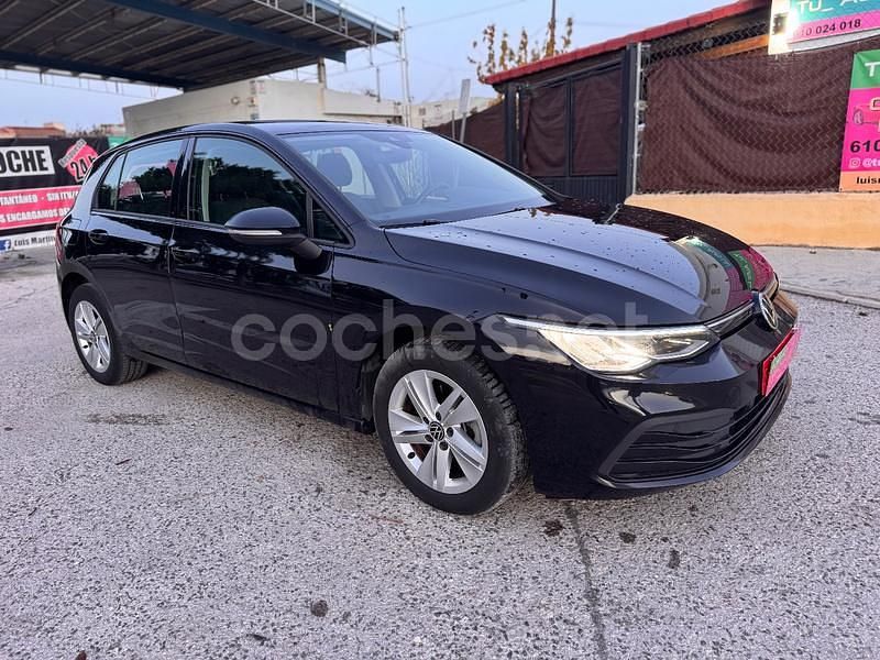 Usado VW Golf VIII Life 115 CV (84 kW) 2021 Negro Berlina