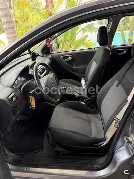 Usado Opel Corsa Enjoy 90 CV (66 kW) 2006 Gris / plata Utilitario