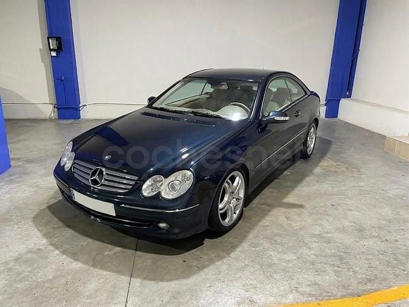 Usado Mercedes CLK270 Avantgarde 170 CV (125 kW) 2005 Azul Coupe