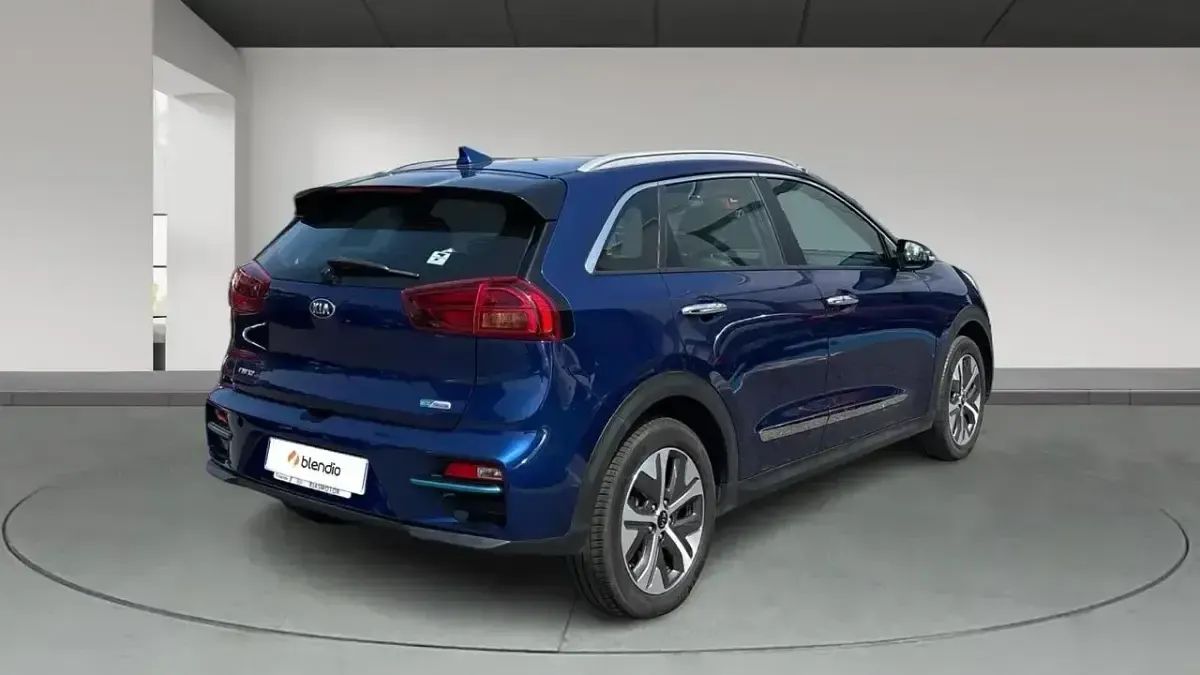 Usado Kia e-Niro 150 kW (204 CV) 2021 Azul SUV