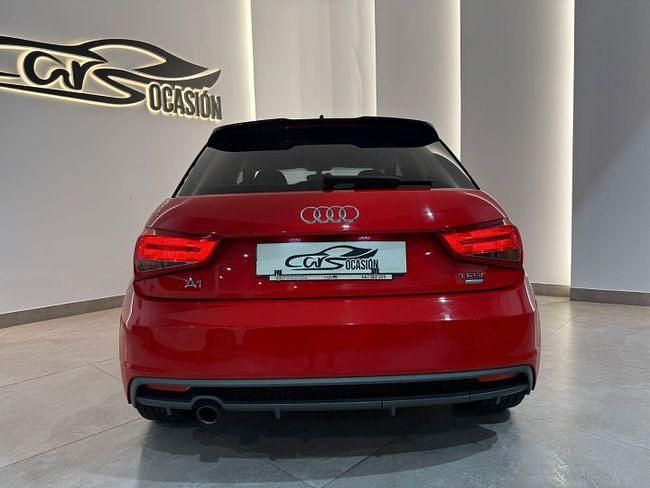 Usado Audi A1 Sportback Attraction 95 CV (69 kW) 2016 Rojo Utilitario