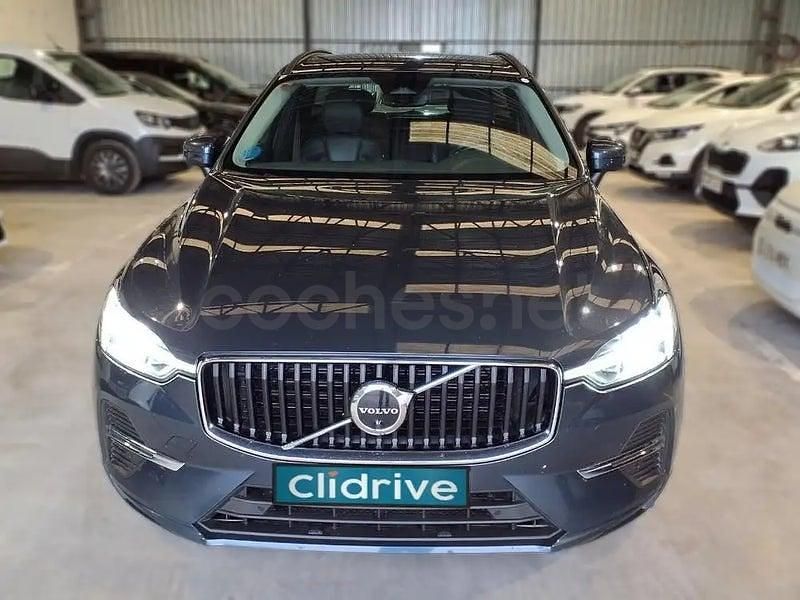 Usado Volvo XC60 Momentum 197 CV (144 kW) 2021 Azul SUV