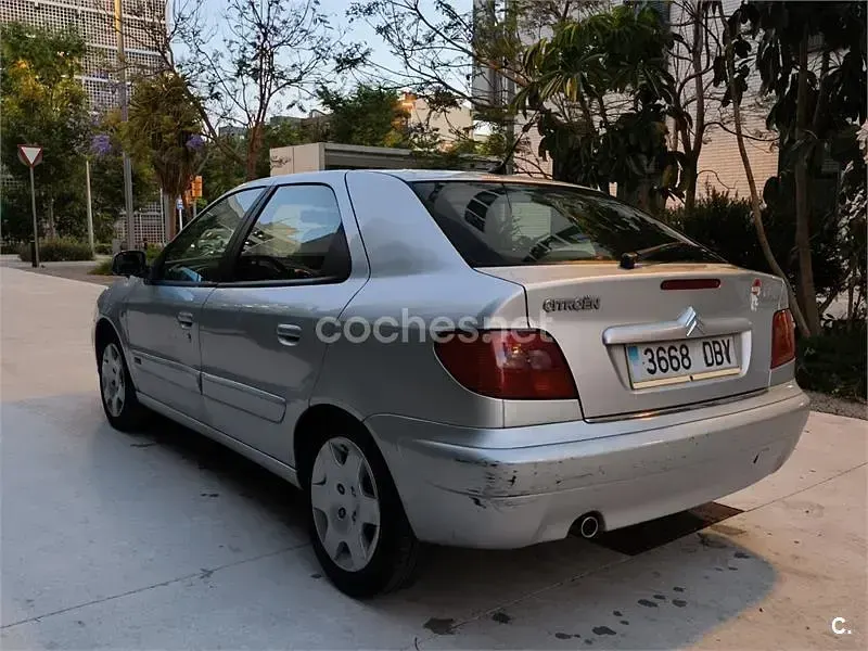 Usado Citroën Xsara 110 CV (80 kW) 2004 Marrón Berlina