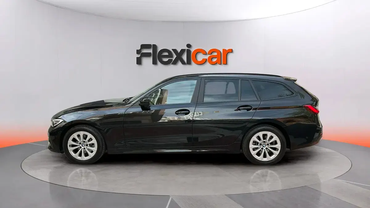 Usado BMW 320e 190 CV (139 kW) 2021 Negro Familiar