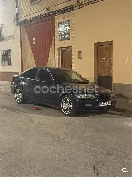 Usado BMW 320 136 CV (100 kW) 2001 Azul Berlina
