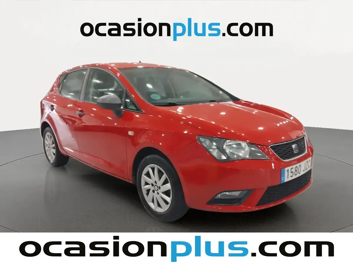 Usado Seat Ibiza Reference 75 CV (55 kW) 2017 Rojo
