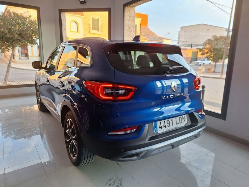 Usado Renault Kadjar Zen 115 CV (84 kW) 2020 Azul SUV